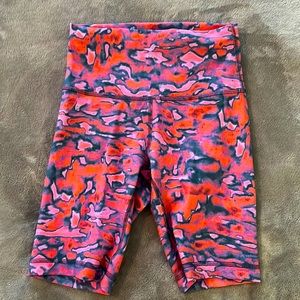 Lululemon gorgeous 6 NEW biker shorts